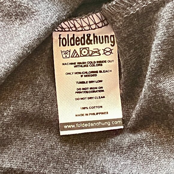 BNWT Folded & Hung brand Sleeveless tee w/black cross design on black tee Size M - Picture 6 of 6